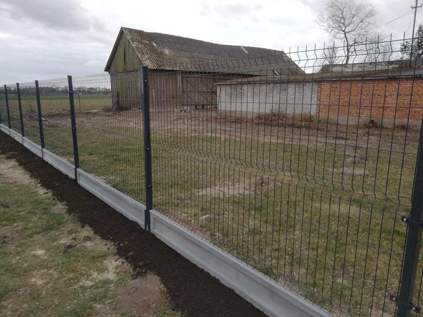 Ogrodzenie panelowe. Ogrodzenia. SILD. System ogrodzeń.