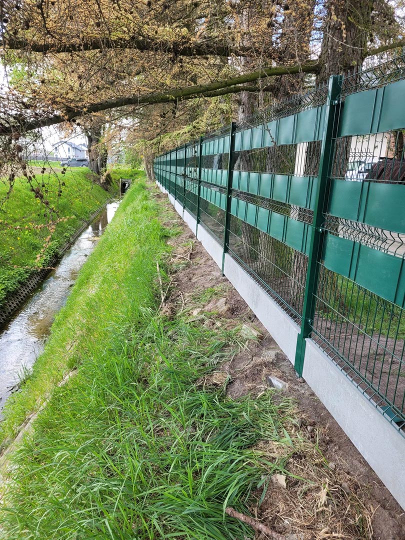 Ogrodzenie panelowe. Ogrodzenia. SILD. System ogrodzeń.