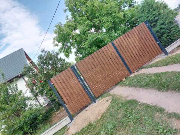 Ogrodzenie palisadowe. Ogrodzenia. SILD. System ogrodzeń.