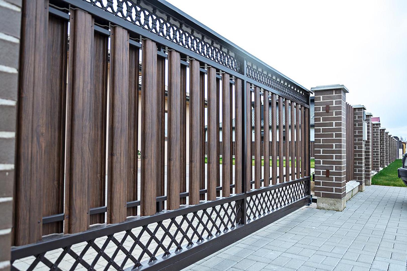 Ogrodzenie ze Sztachet Metalowych. Sztachety metalowe. Ogrodzenia SILD. System ogrodzeń.