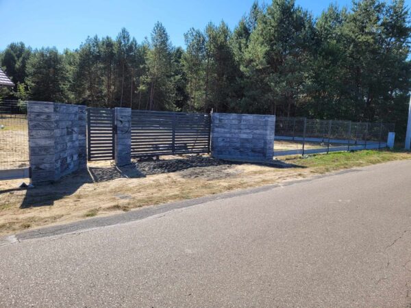Realizacja ogrodzenia SILD przy posesji - zdjecie 14