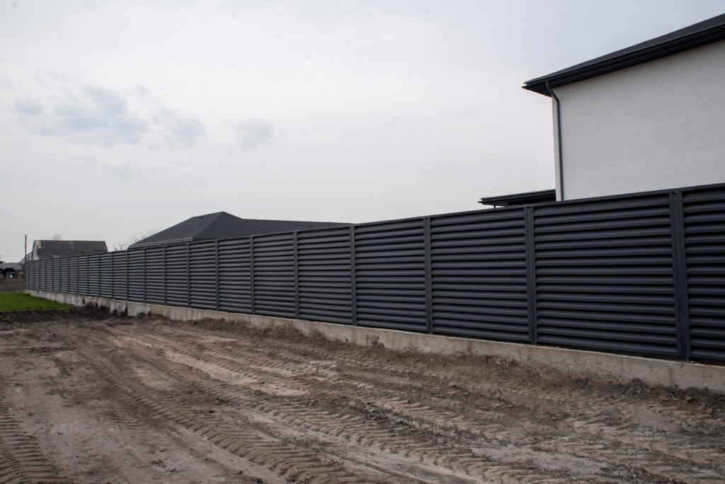 Najtrwalsze typy ogrodzeń