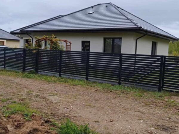 Realizacja ogrodzenia SILD przy posesji - zdjecie 60