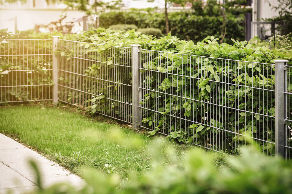 Niskie ogrodzenie panelowe - SILD Ogrodzenia